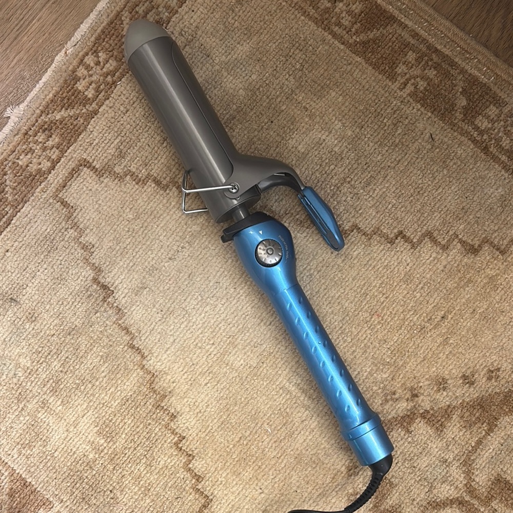 BaByliss PRO Silver Curling Iron